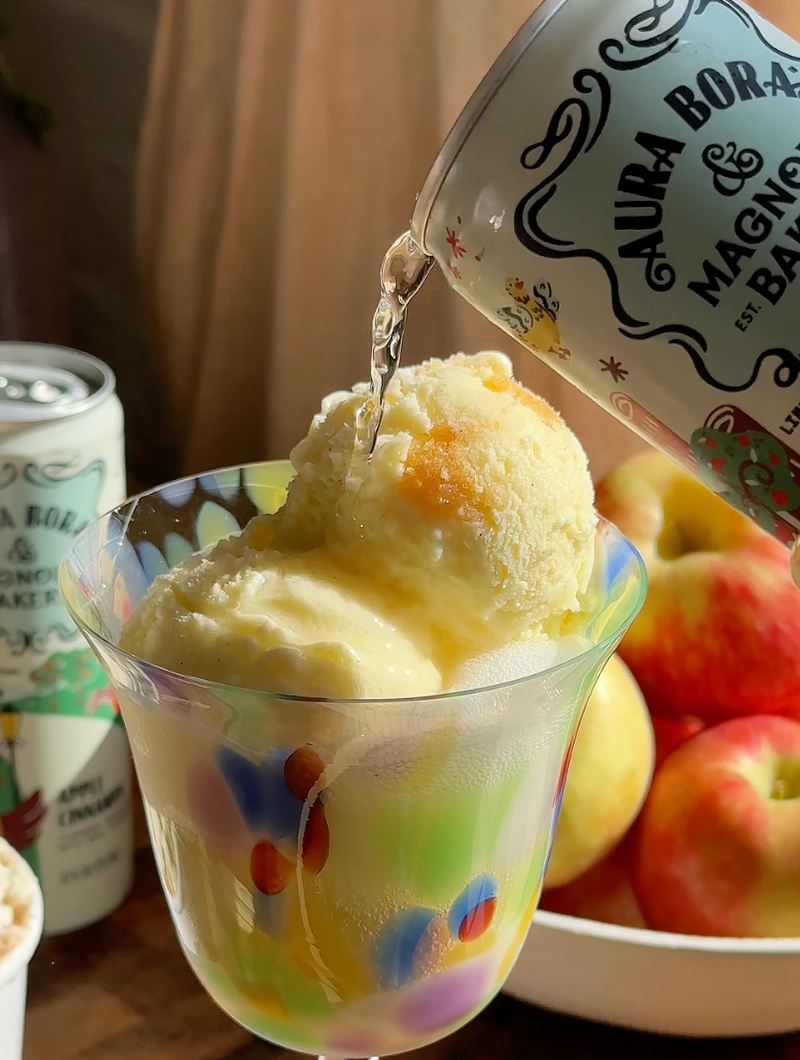 Apple Cinnamon Ice Cream Float